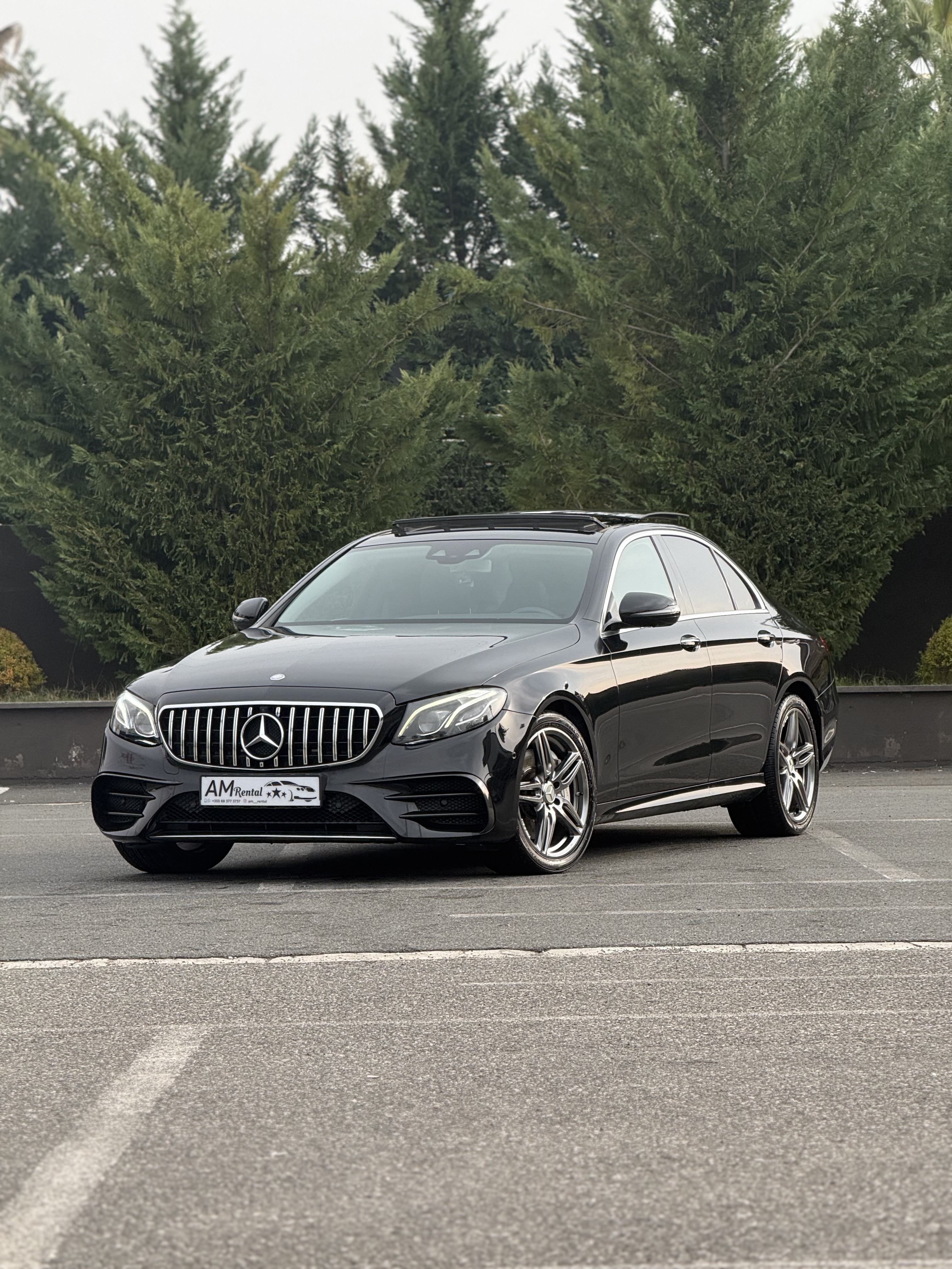 Mercedes Benz E350 Black AB183YO