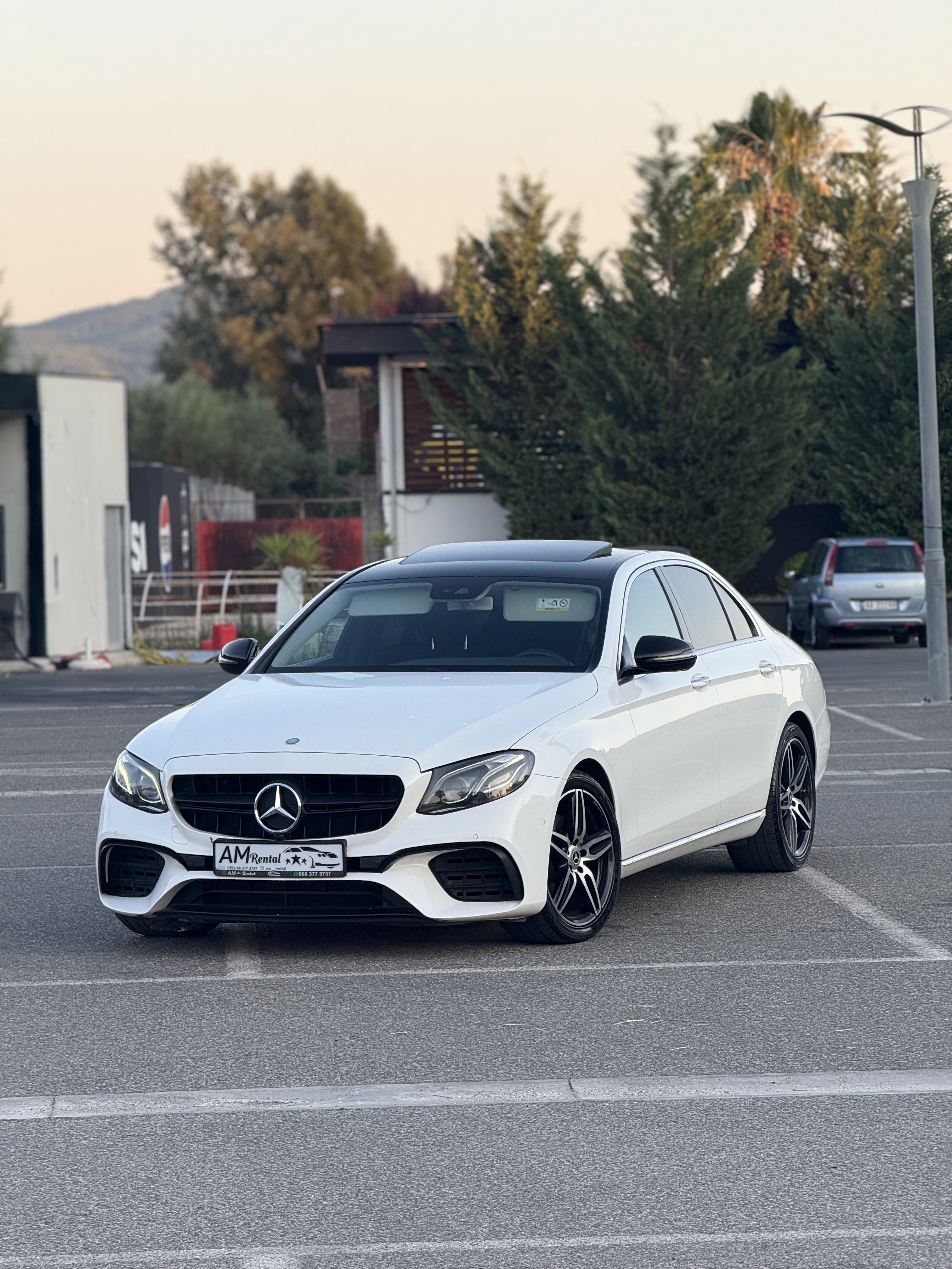MERCEDES BENZ E220d AB211NL