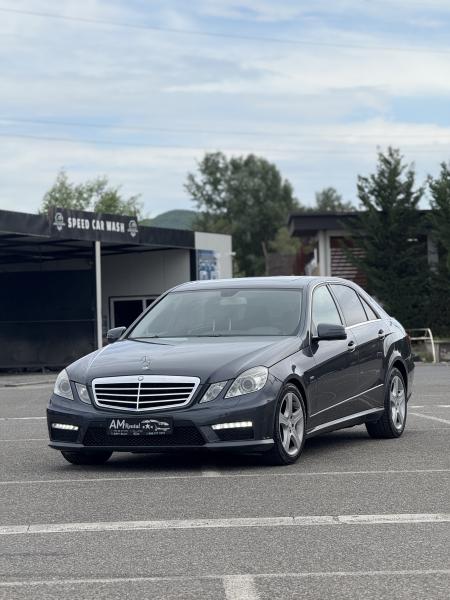 Mercedes BENZ E220d AB156MF